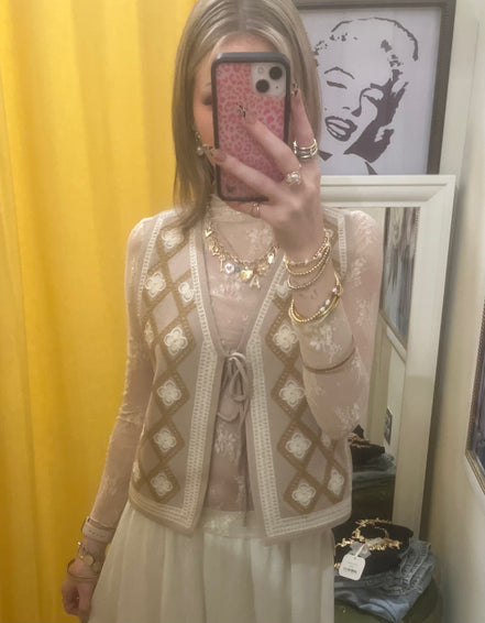 Embroiderd Sweater Vest