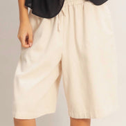 Oat Bermudas