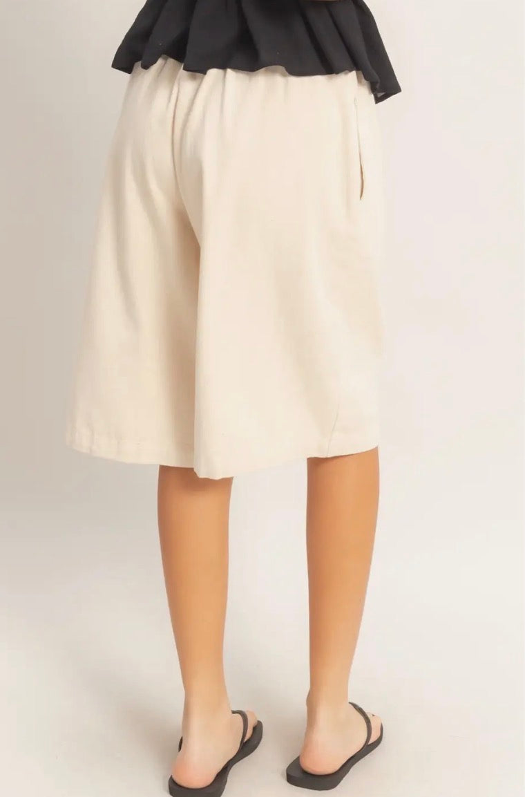 Oat Bermudas