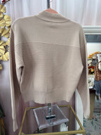 Essential Halfzip